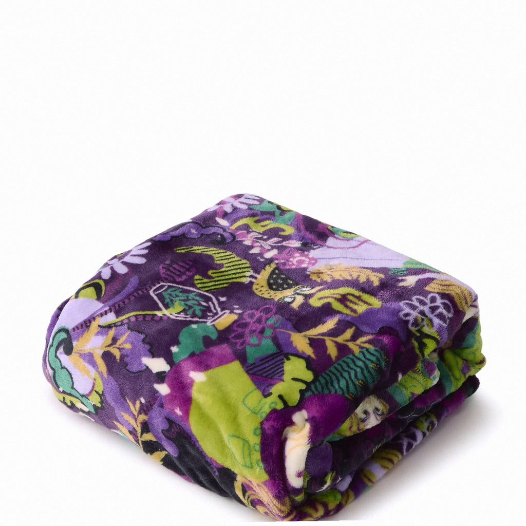 Disney Outlet Essential Throw Blanket