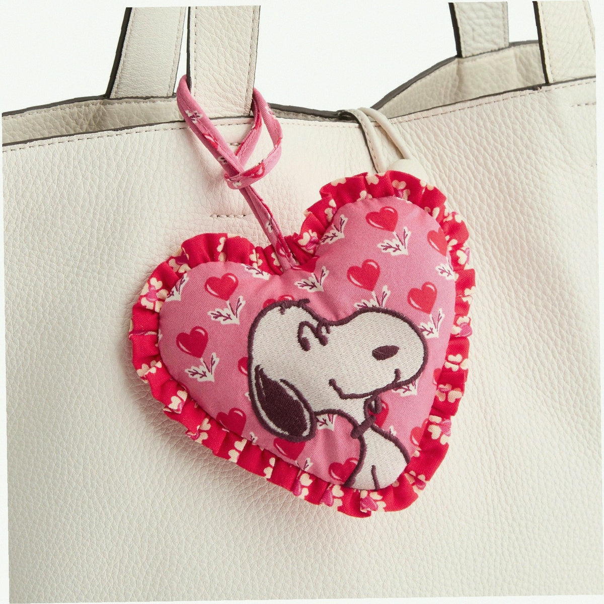 Peanuts Snoopy Love Bag Charm