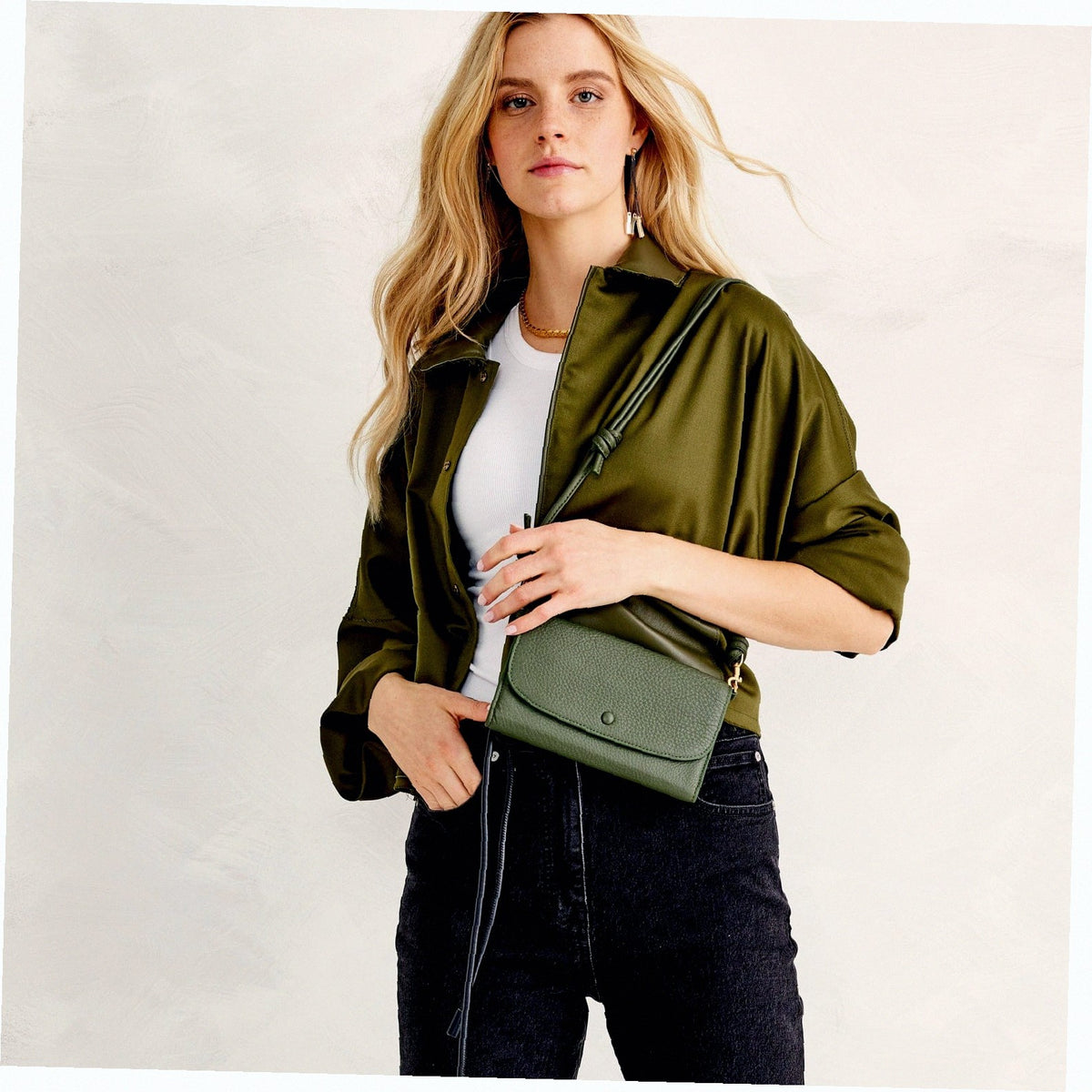 Wildwood Wallet Crossbody